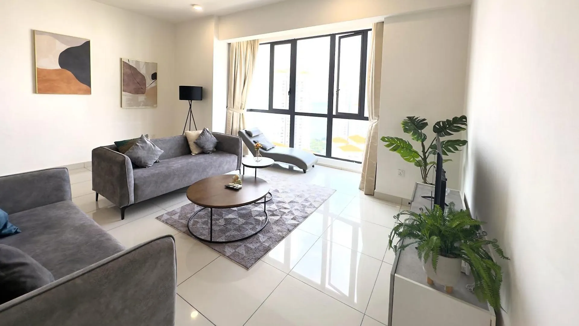 Deluxe Seaview Suite Tripe Bed With Bath Tub 25 Tanjung Tokong